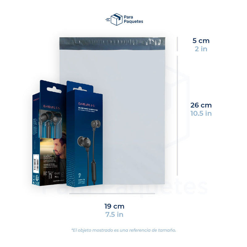 Medida de bolsa para envíos premium, 19 x 26 cm, con caja de audífonos como referencia de tamaño.